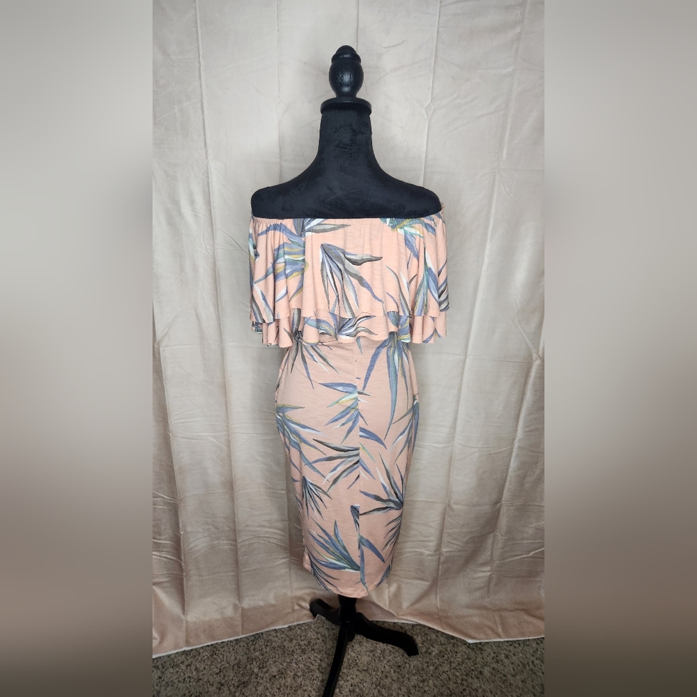 Off shoulder dress size:LG Midi Dress - Picture 2 of 2